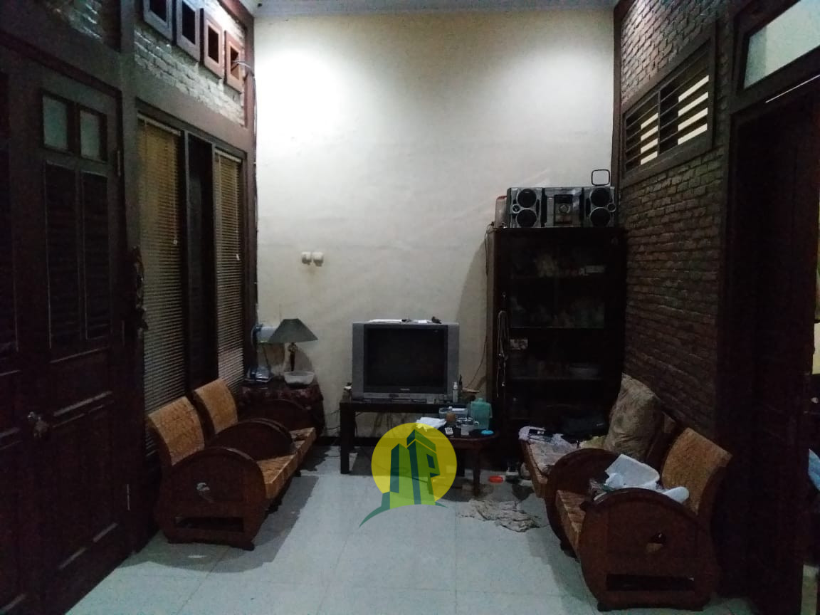 Rumah Luas di Pedurenan Jatiasih Bekasi