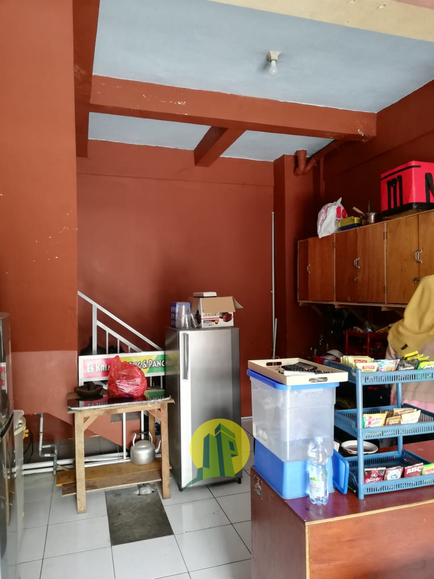 Dijual Cepat Ruko Dua lantai di komplek Ruko Betos