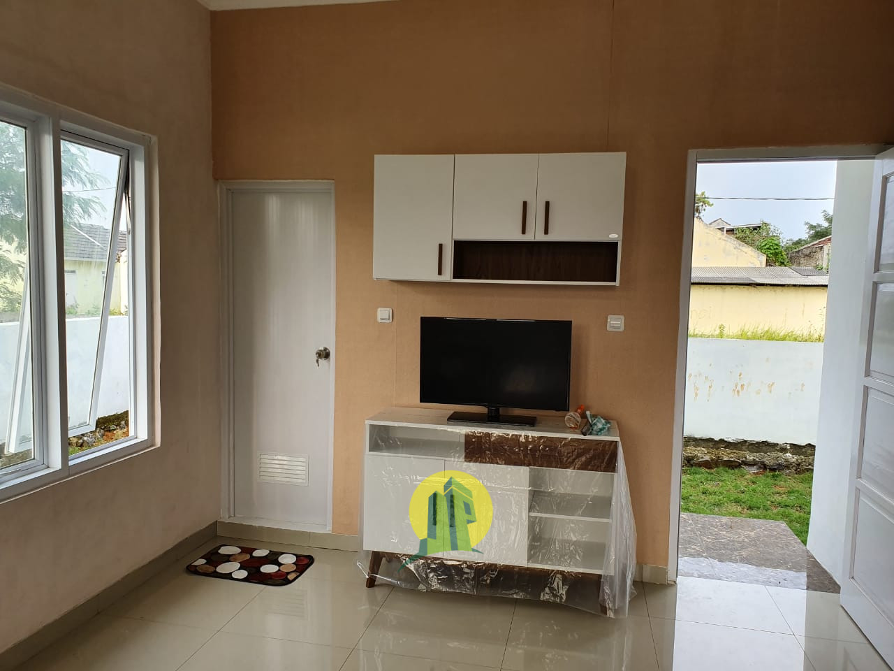 RUMAH CLUSTER DI DALAM KOTA SERANG, CIPOCOK JAYA, BANTEN