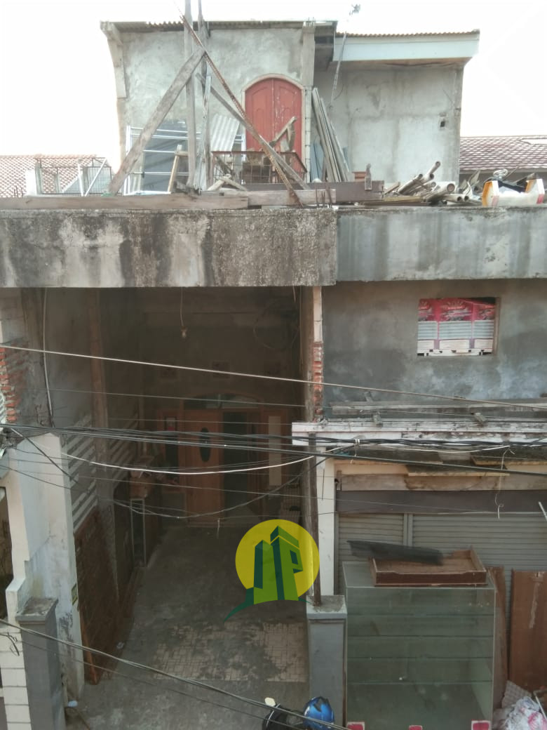 Rumah second di Kayuringin Jaya Bekasi Selatan