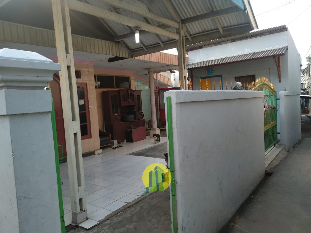 RUMAH MENAWAN SUPER STRATEGIS, PULO GEBANG, JAKARTA TIMUR
