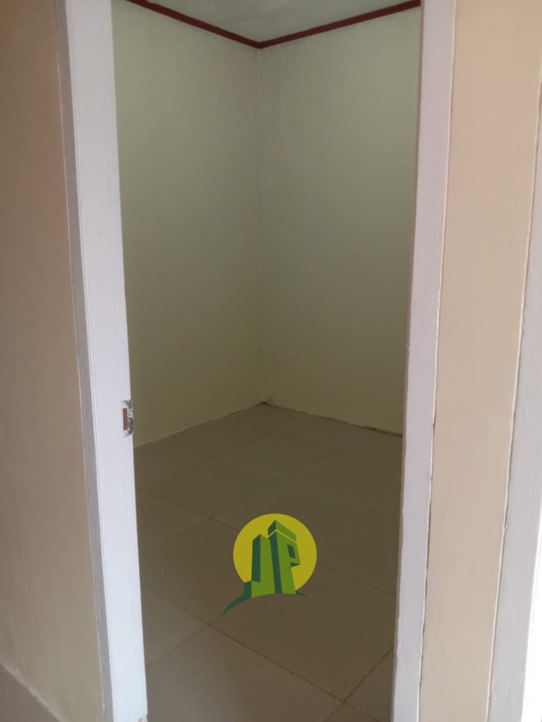 RUMAH BARU STRATEGIS MODEL MINIMALIS , PABUARAN, KEMANG, BOGOR.