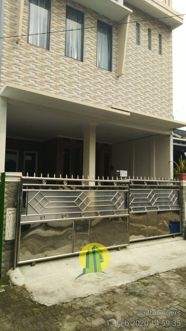 Rumah Cluster Istimewa 2½ Lantai Strategis Di Selatan Jakarta