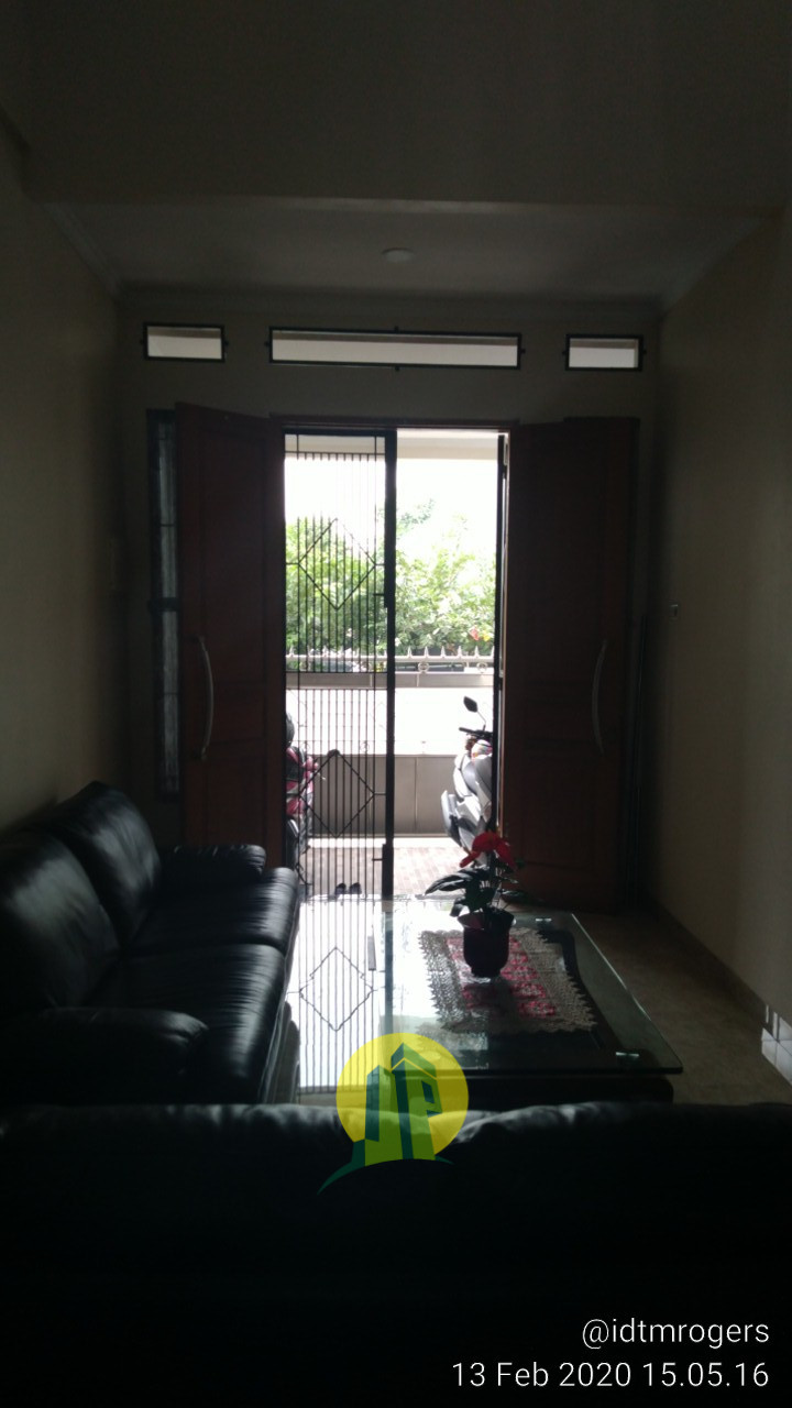 Rumah Cluster Istimewa 2½ Lantai Strategis Di Selatan Jakarta