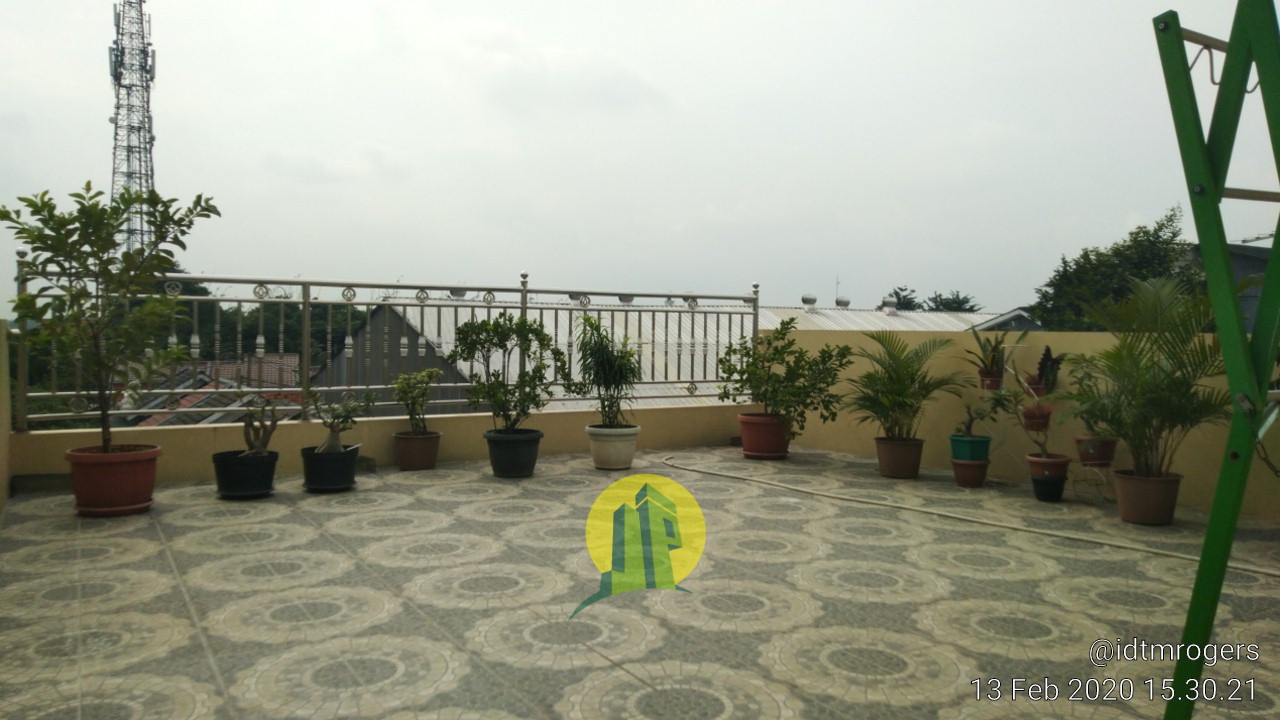 Rumah Cluster Istimewa 2½ Lantai Strategis Di Selatan Jakarta