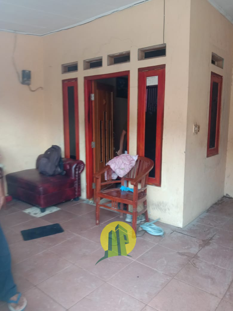 Teras Rumah Berkwalitas siap huni tidak Banjir di Mutiara Gading Riviera Tambun Utara