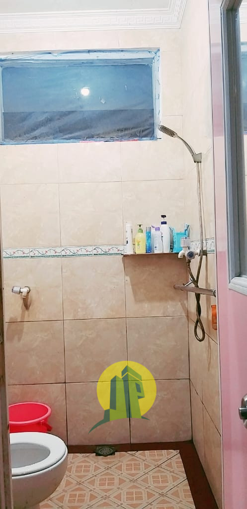 Dijual cepat rumah 2 lantai dibawah harga pasar di Pekayon Pasar Rebo