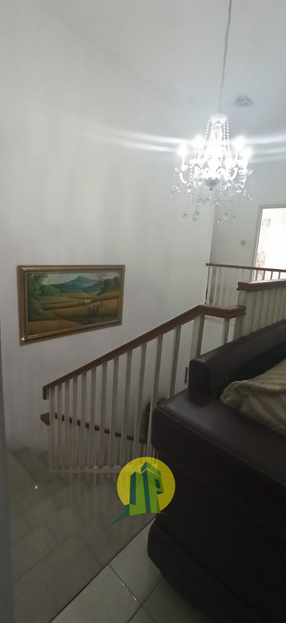 Dijual Rumah 2 lantai Di Gudang Timur Serpong Nempel BSD