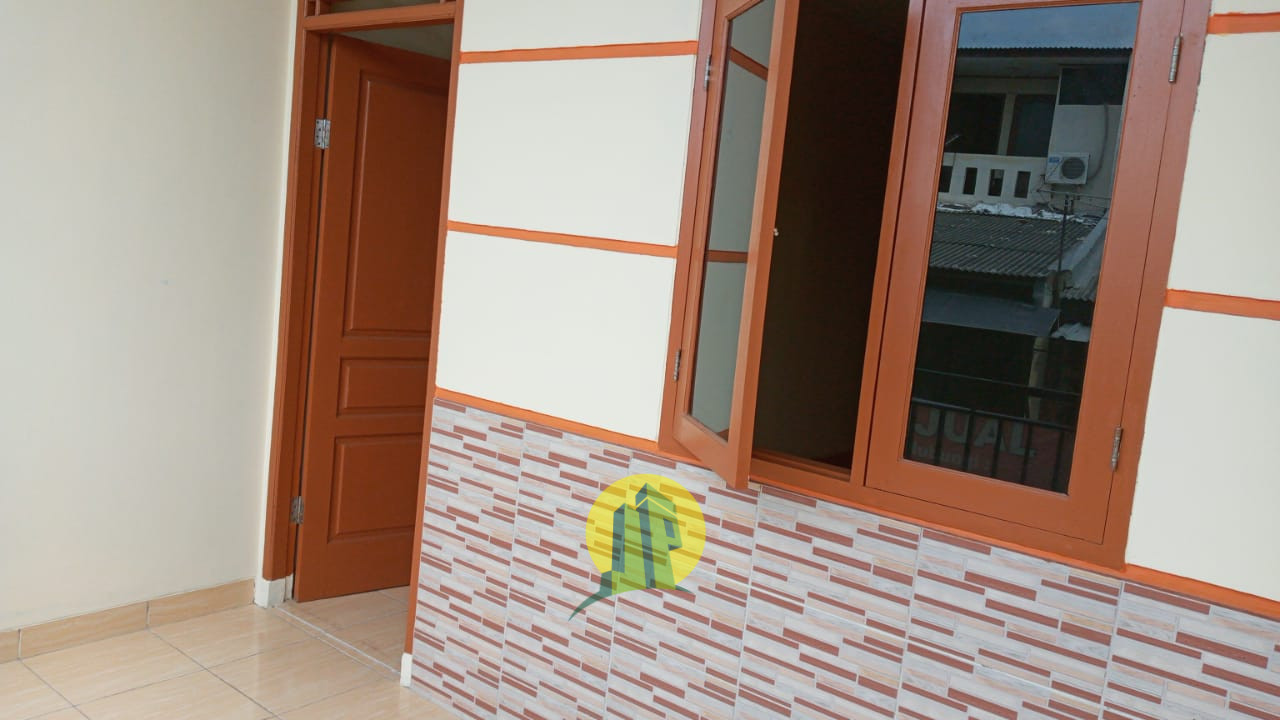 Ruko Baru Lokasi Ramai di Cengkareng Jakbar