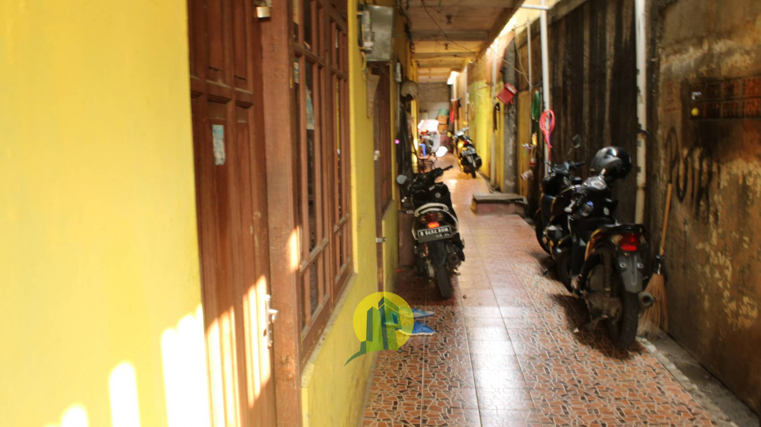 DIPASARKAN KONTRAKAN RAMAI 18 PINTU PS REBO JAKTIM