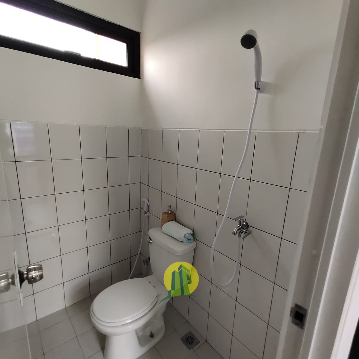 rumah dijual jababeka cluster wimbledon bekasi (10).jpeg