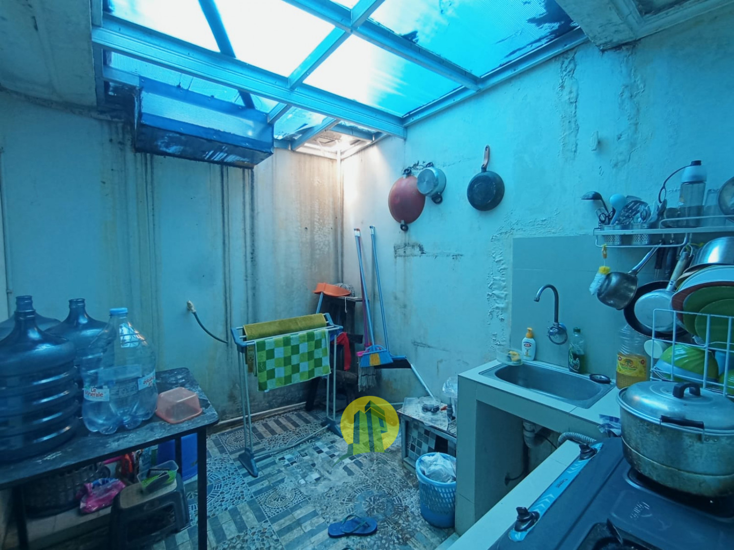 Rumah 2 lantai Siap Huni Dalam Komplek Dekat Busway Puri Beta