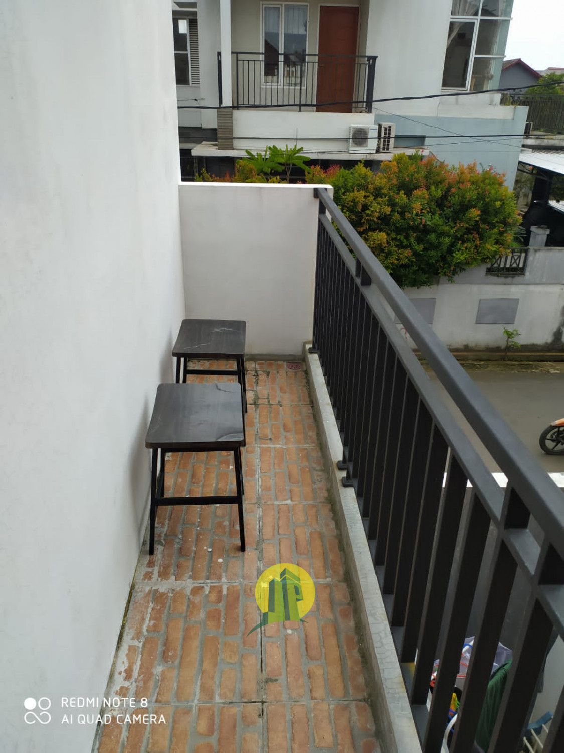 Rumah 2 lantai Siap Huni Dalam Komplek Dekat Busway Puri Beta