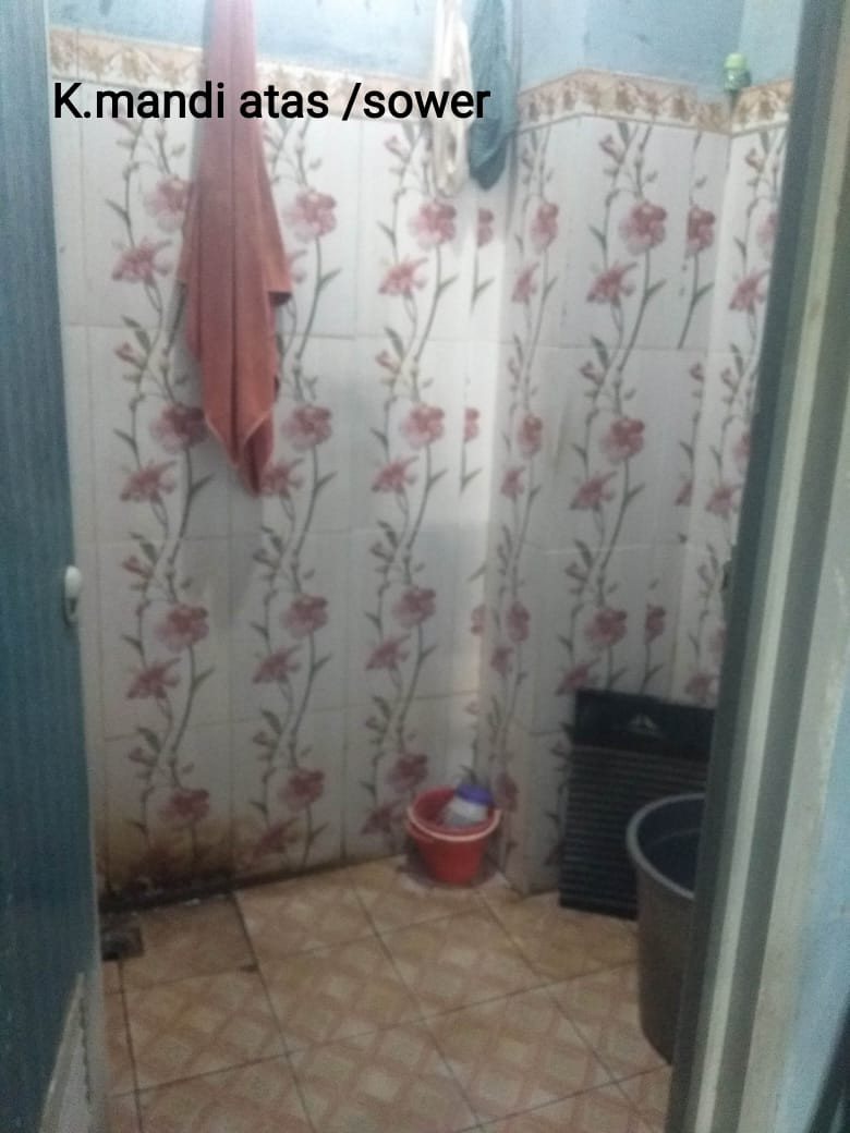 km atas ruko 2lt di mekarsari bekasi.jpeg