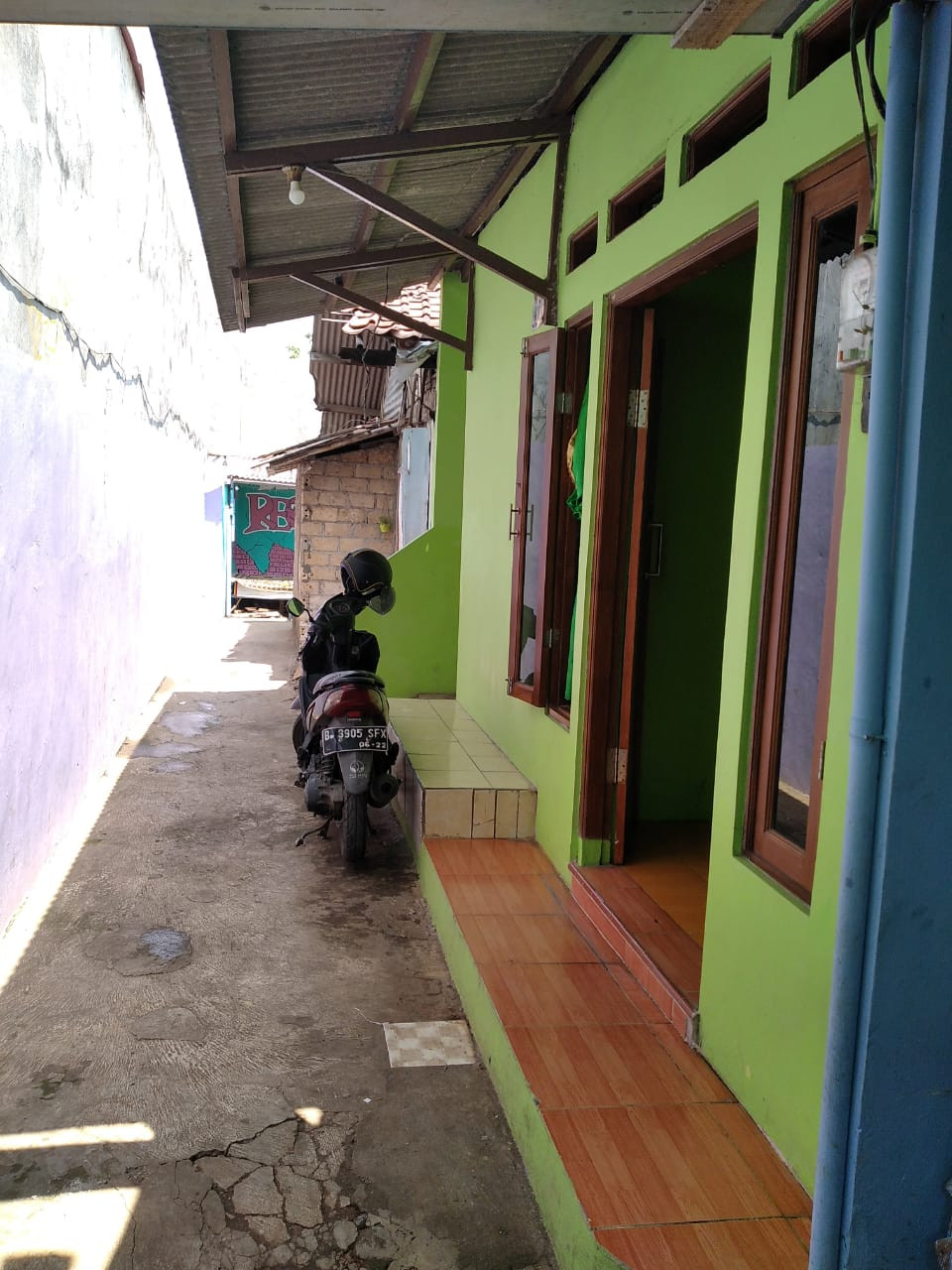 tampak samping rmh 2 lt dekat pintu tol pdgede.jpeg