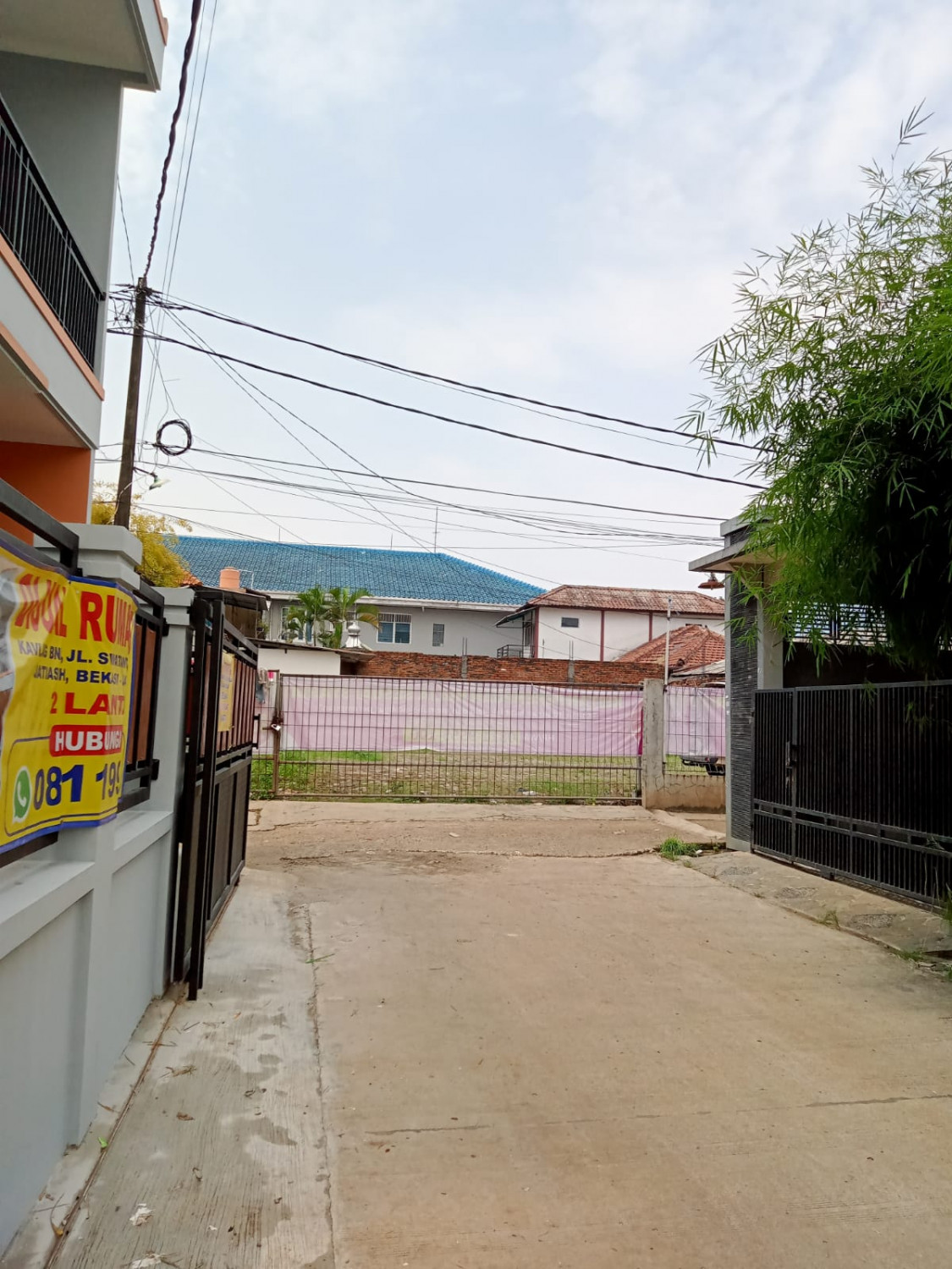 row jalan depan rmh elit harga irit di jatiasih.jpeg