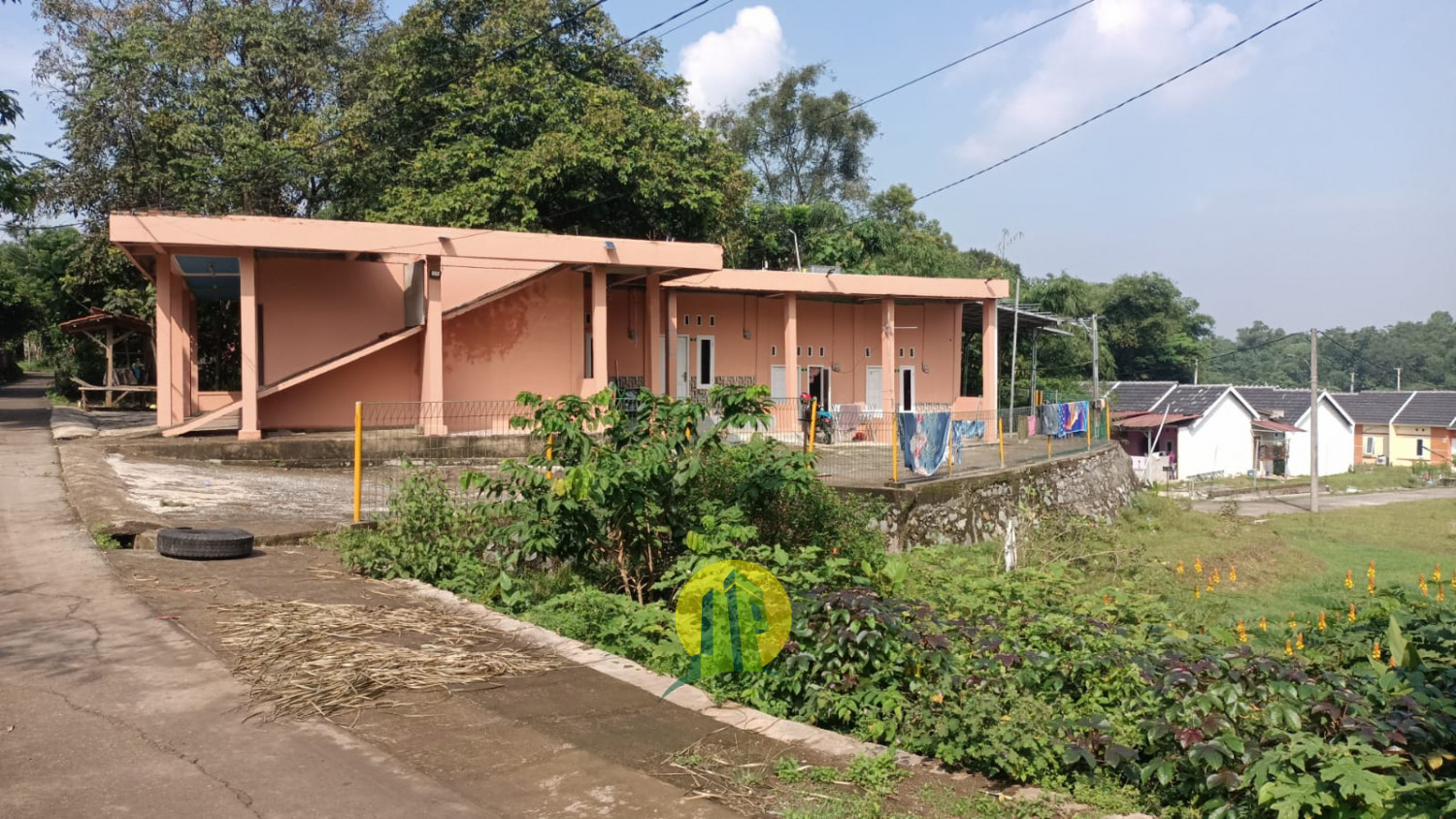 RUMAH DAN RUKO DI JUAL