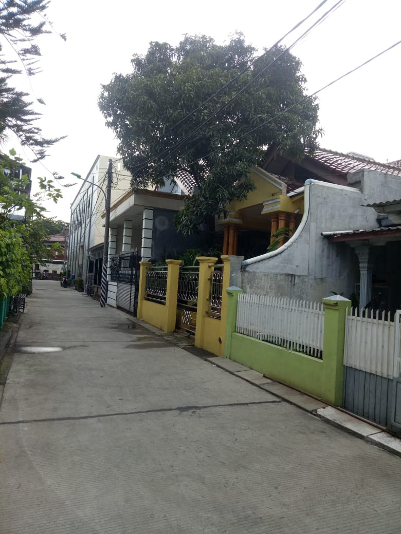 akses jalan rmh 3kt di tj priok dkt wai kota jakut.jpeg