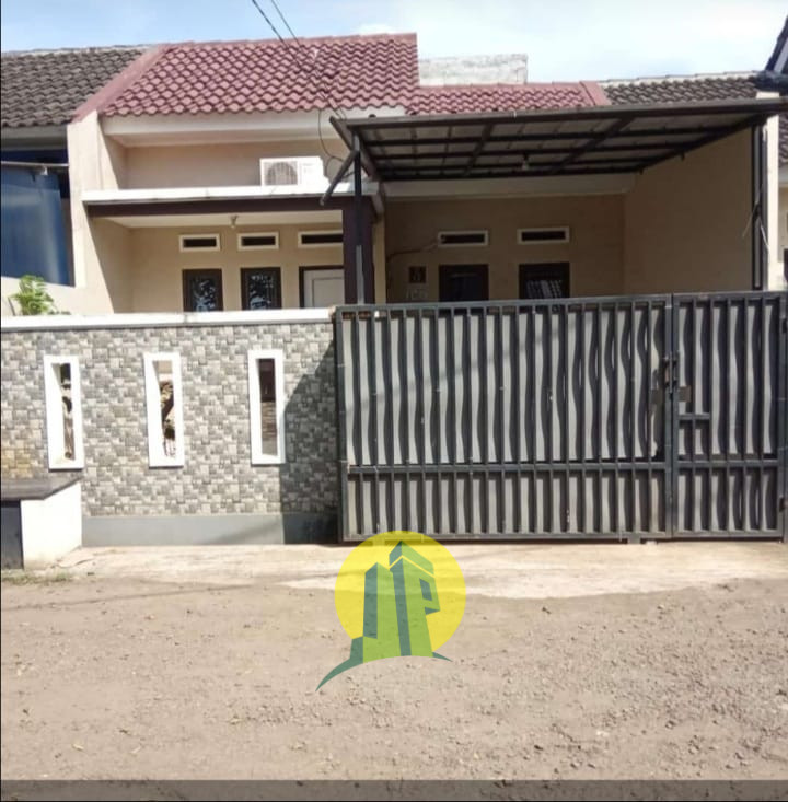 Tampak depan