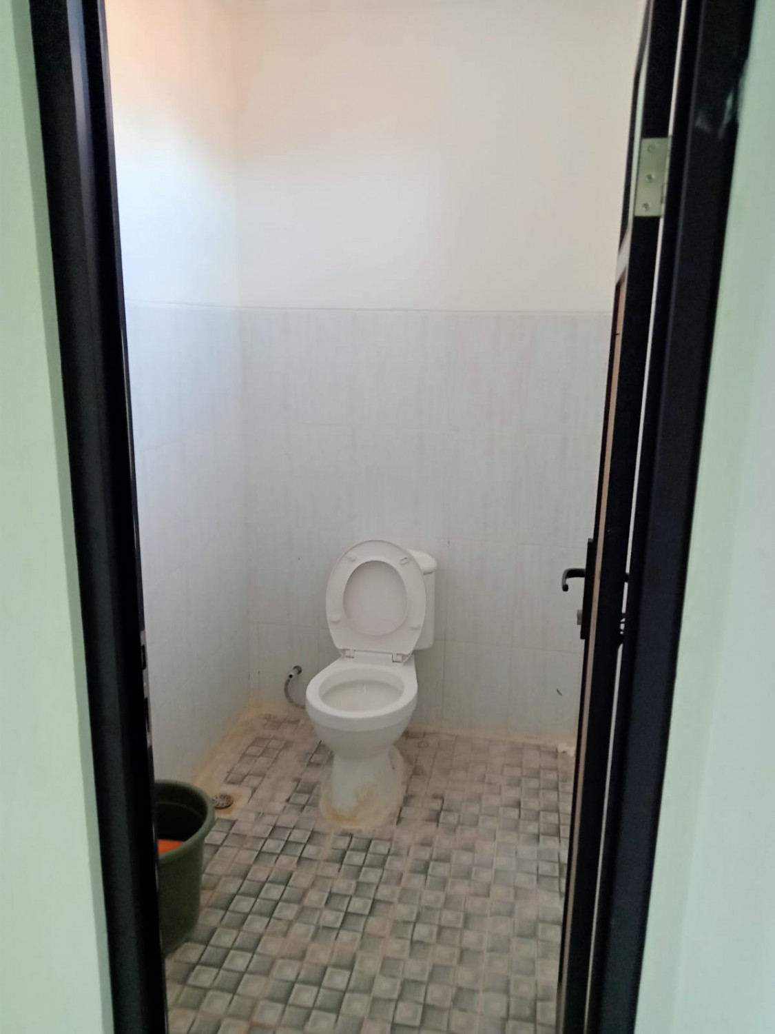 toilet rmh mewah 2lt di tapos depok.jpeg