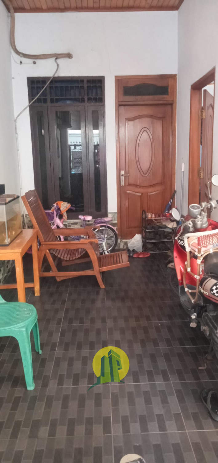 Rumah 3 Lantai Dekat Sumarecon 7.jpeg