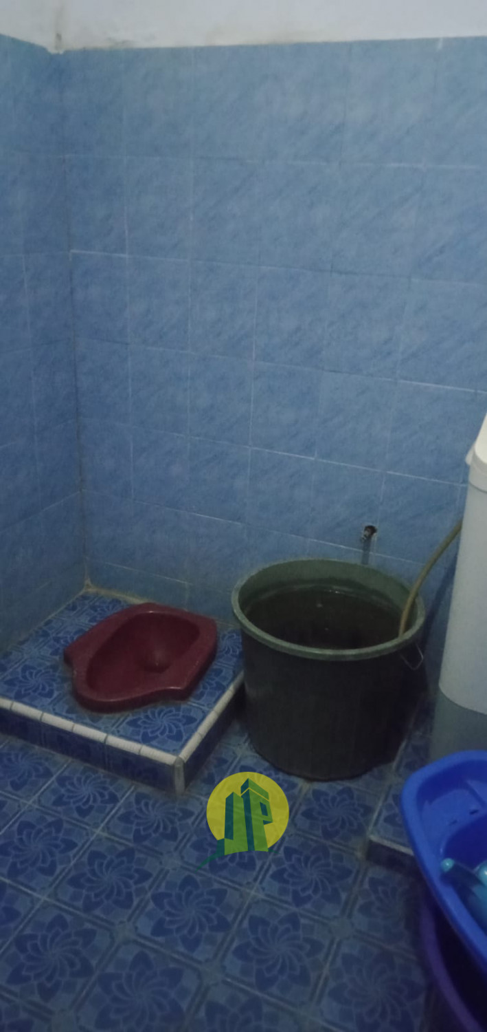 Rumah 3 Lantai Dekat Sumarecon 11.jpeg