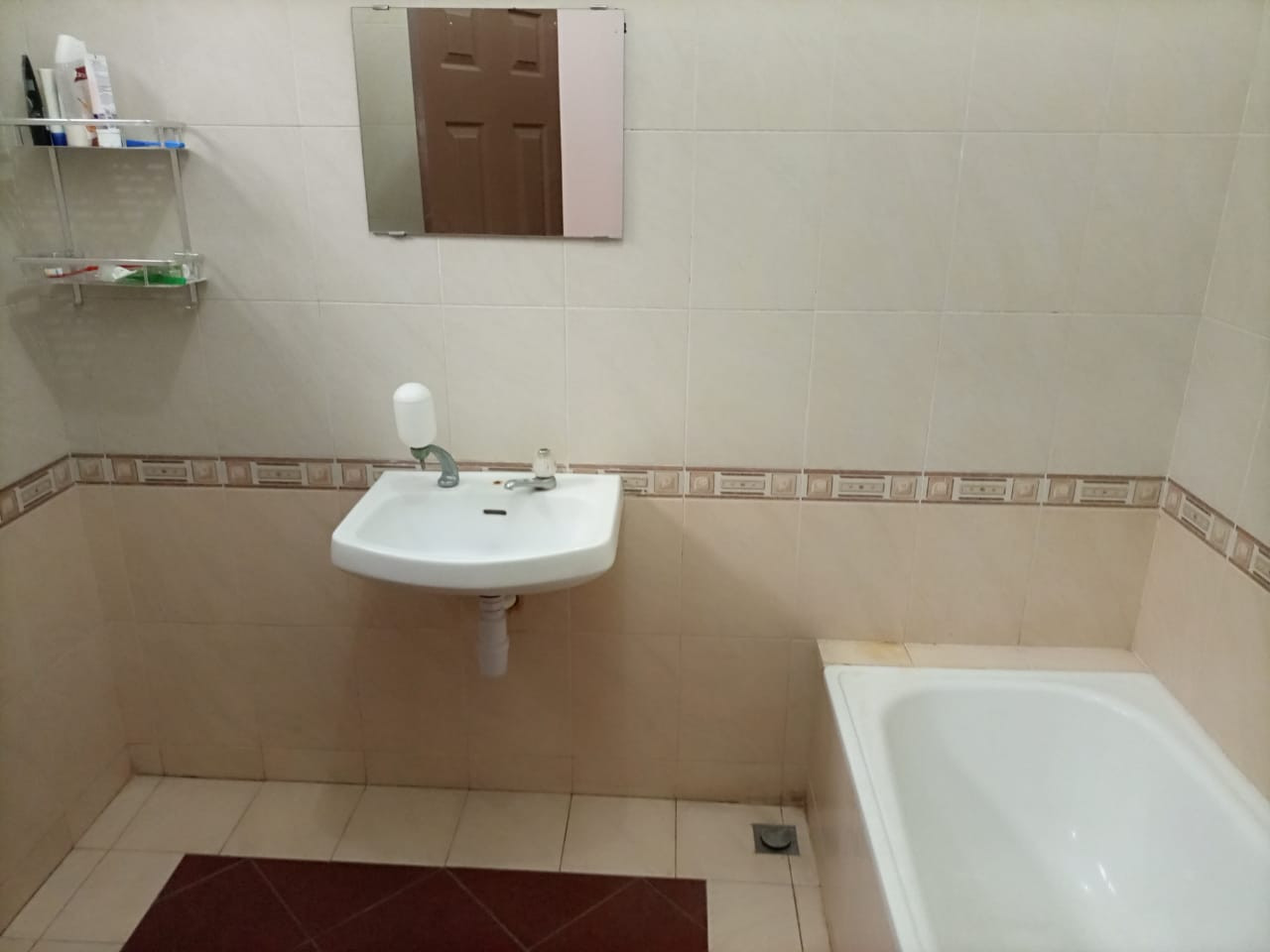 km rmh second di kemang pratama pekayon bekasi.jpeg