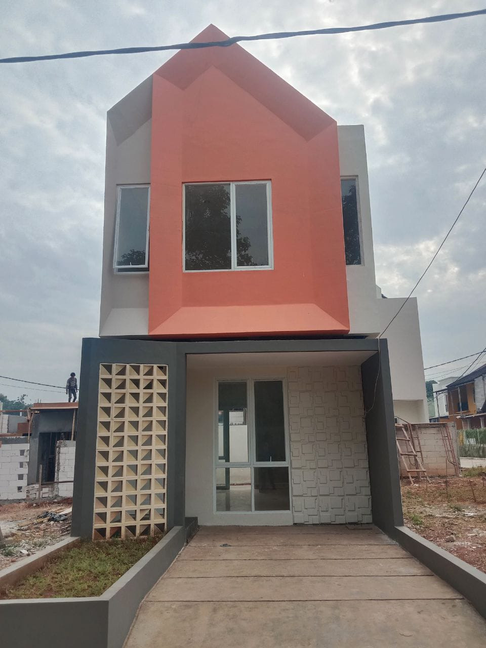 tmp depan rmh 2 lt harga 600jtan di mustikasari bekasi timur.jpeg