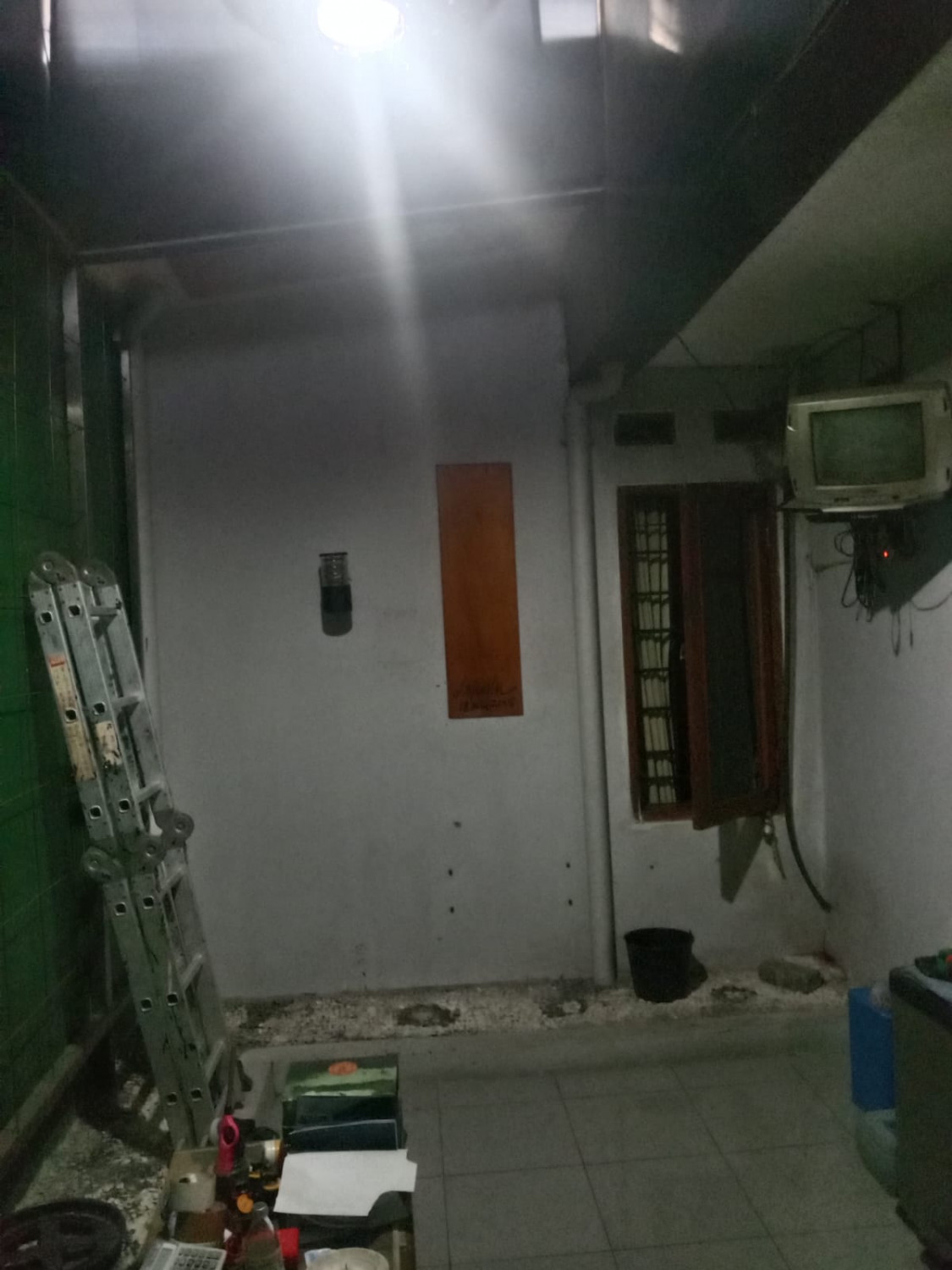 ruang cucui dijual rmh hook di aren jaya bekasi timur.jpeg