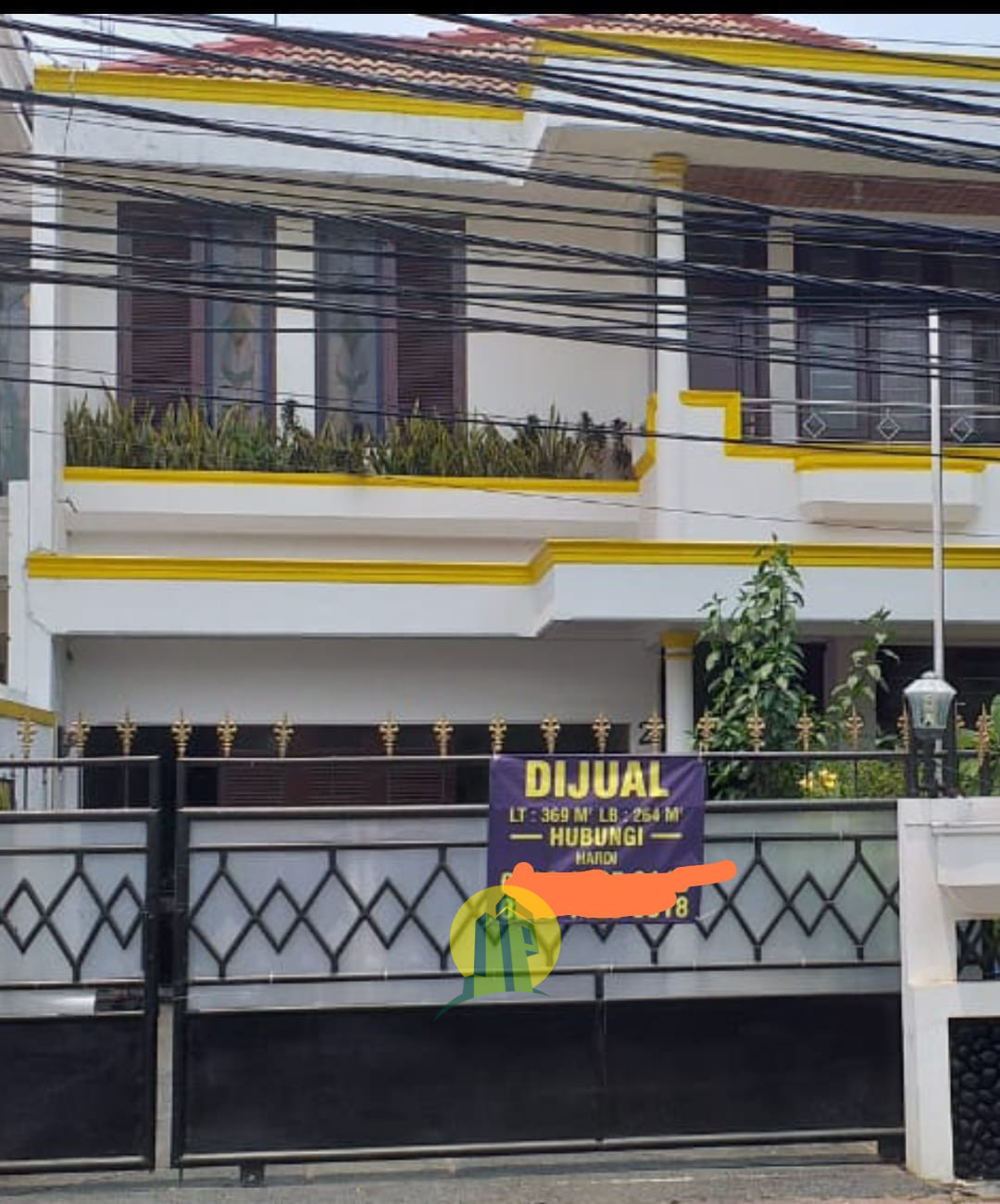 TAMPAK  DEPAN