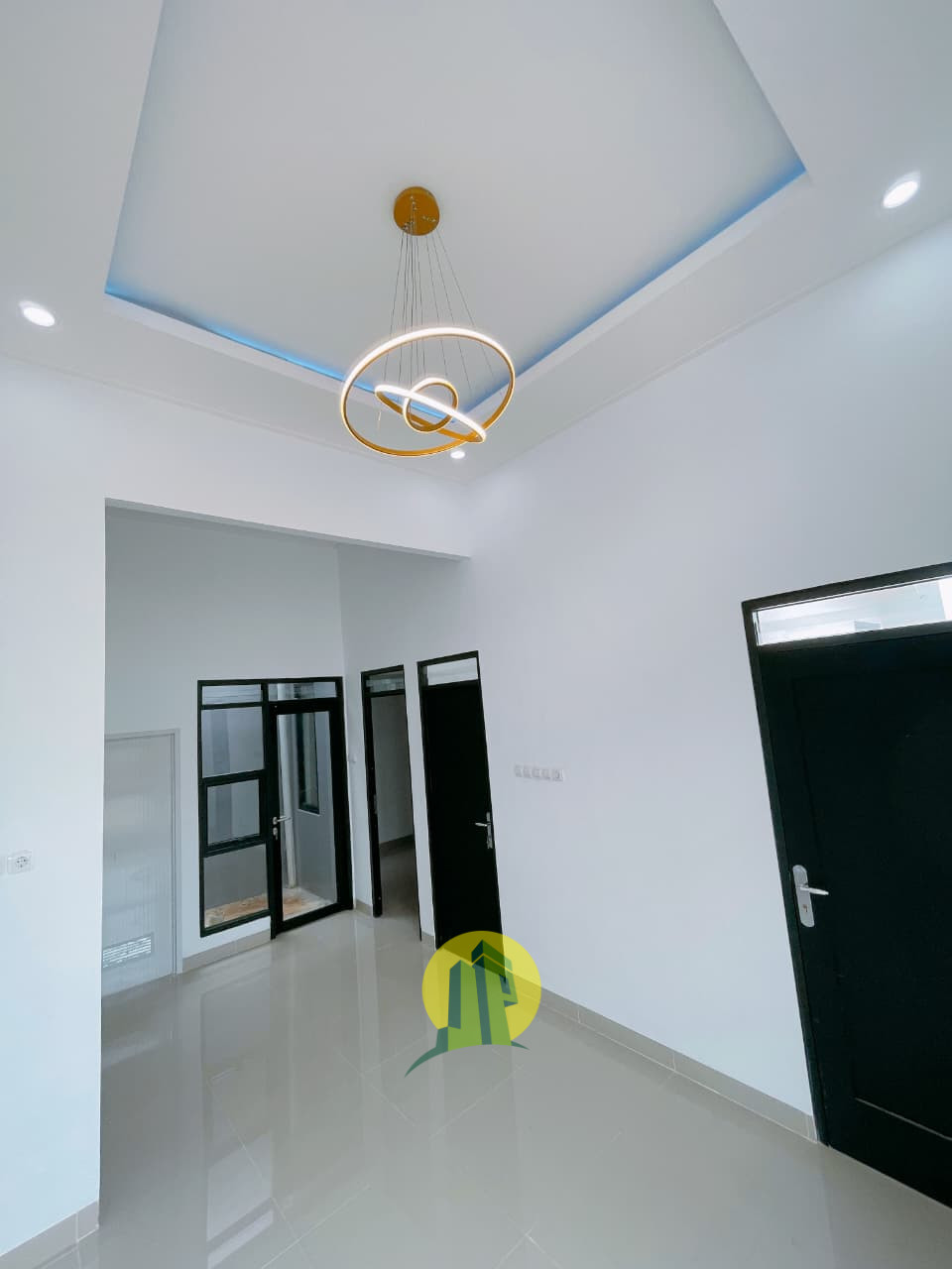 WhatsApp Image 2025-11-07 at 15.31.37.jpeg