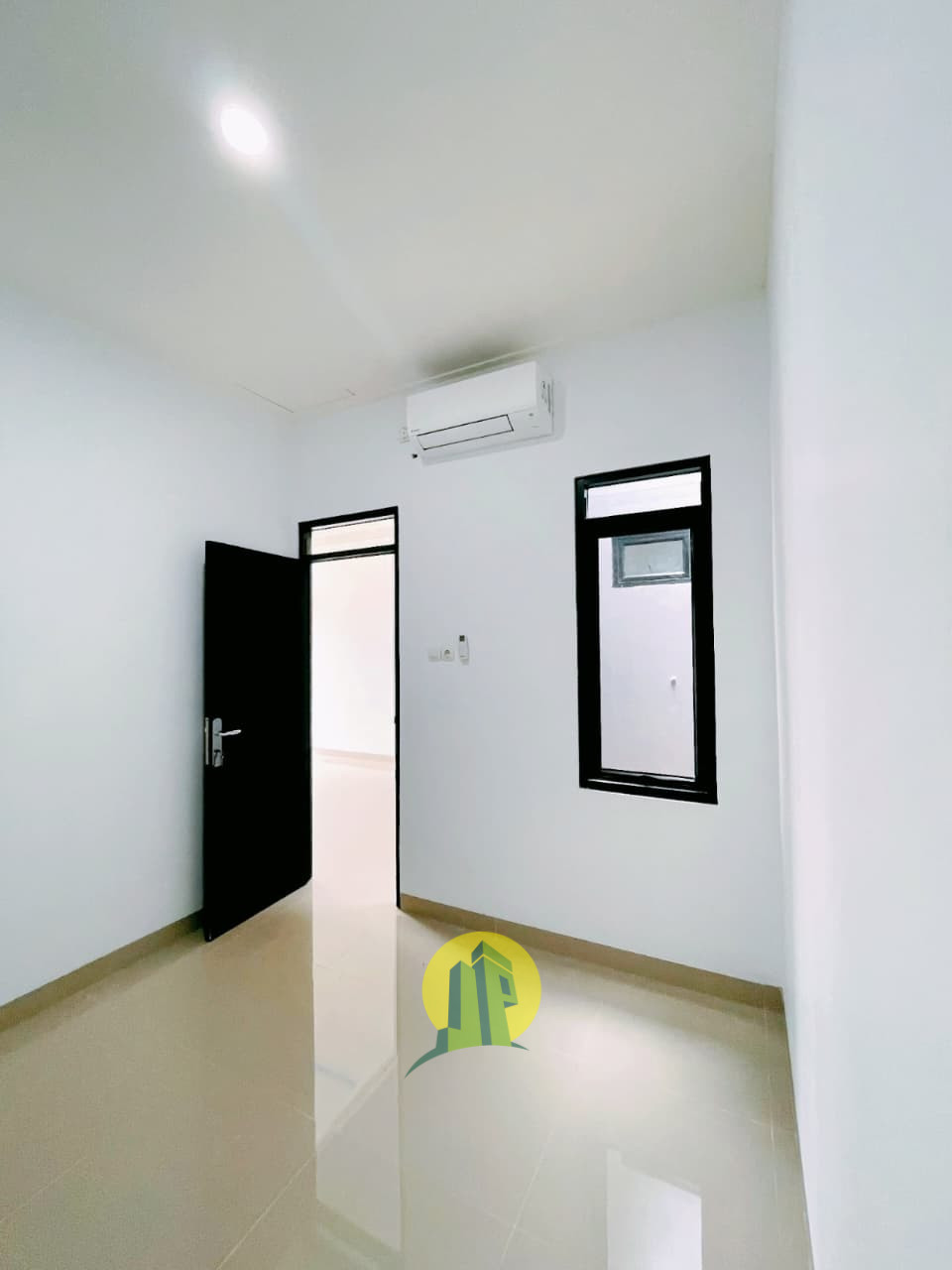 WhatsApp Image 2025-11-07 at 15.31.38.jpeg